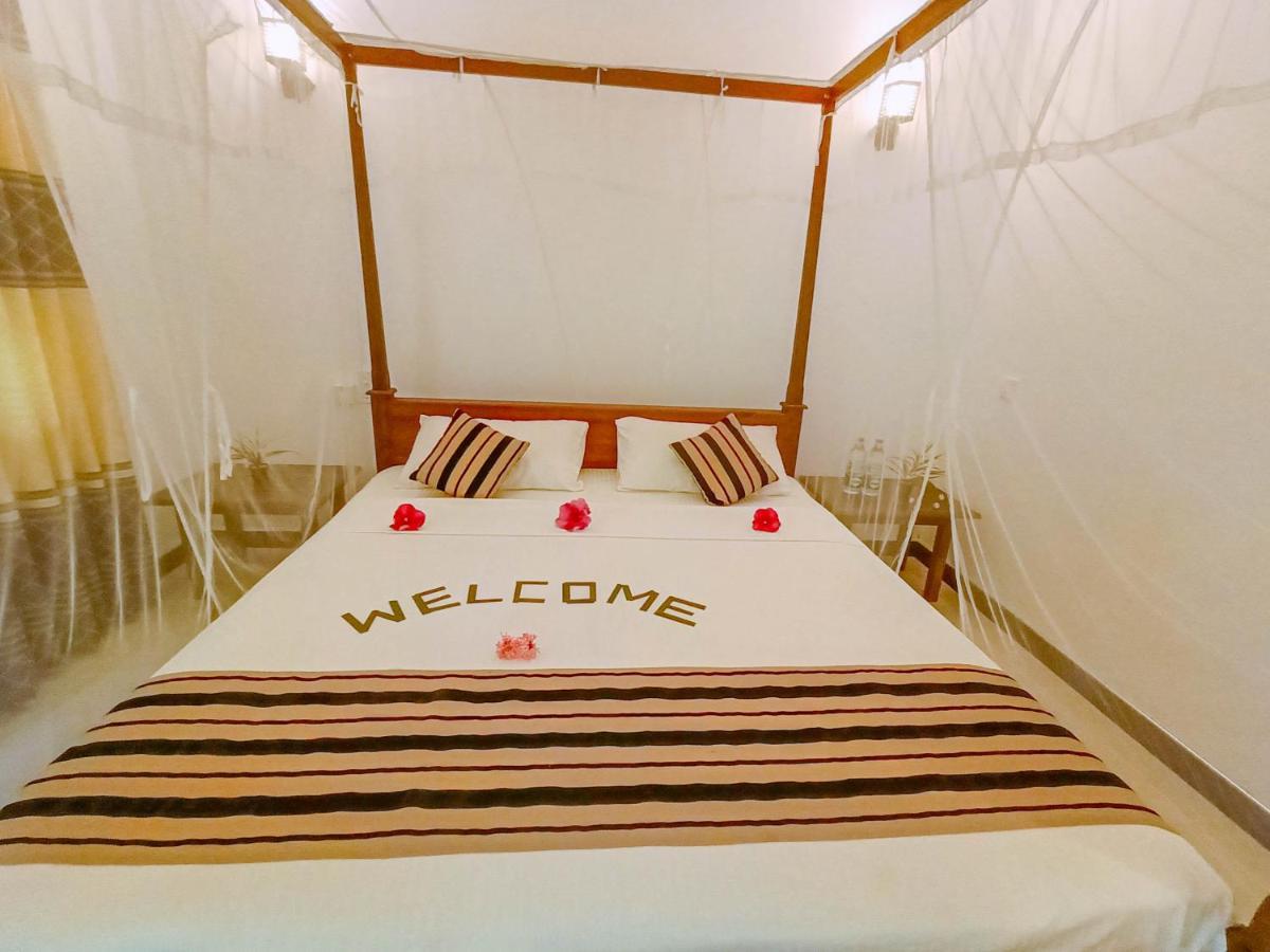 Nimsara Lodge 锡吉里亚 外观 照片